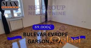 Prelepa garsonjera na Bulevaru Evrope!